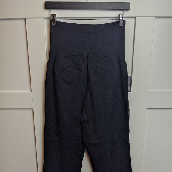 George women's maternity pants in medium. - Picture 2 of 5
